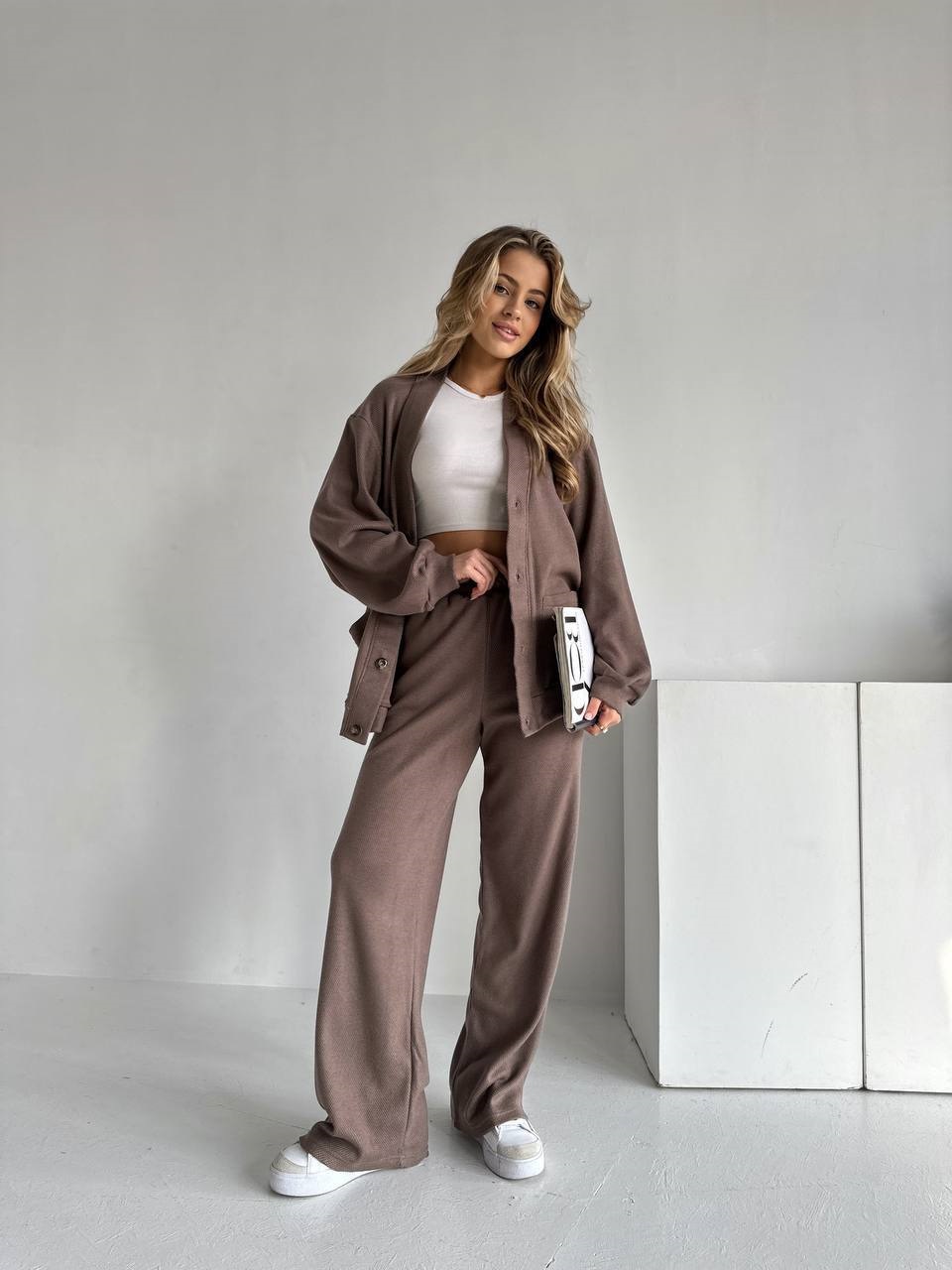 96efce31-1e07-11f0-8621-dee18ff4e8c0_0