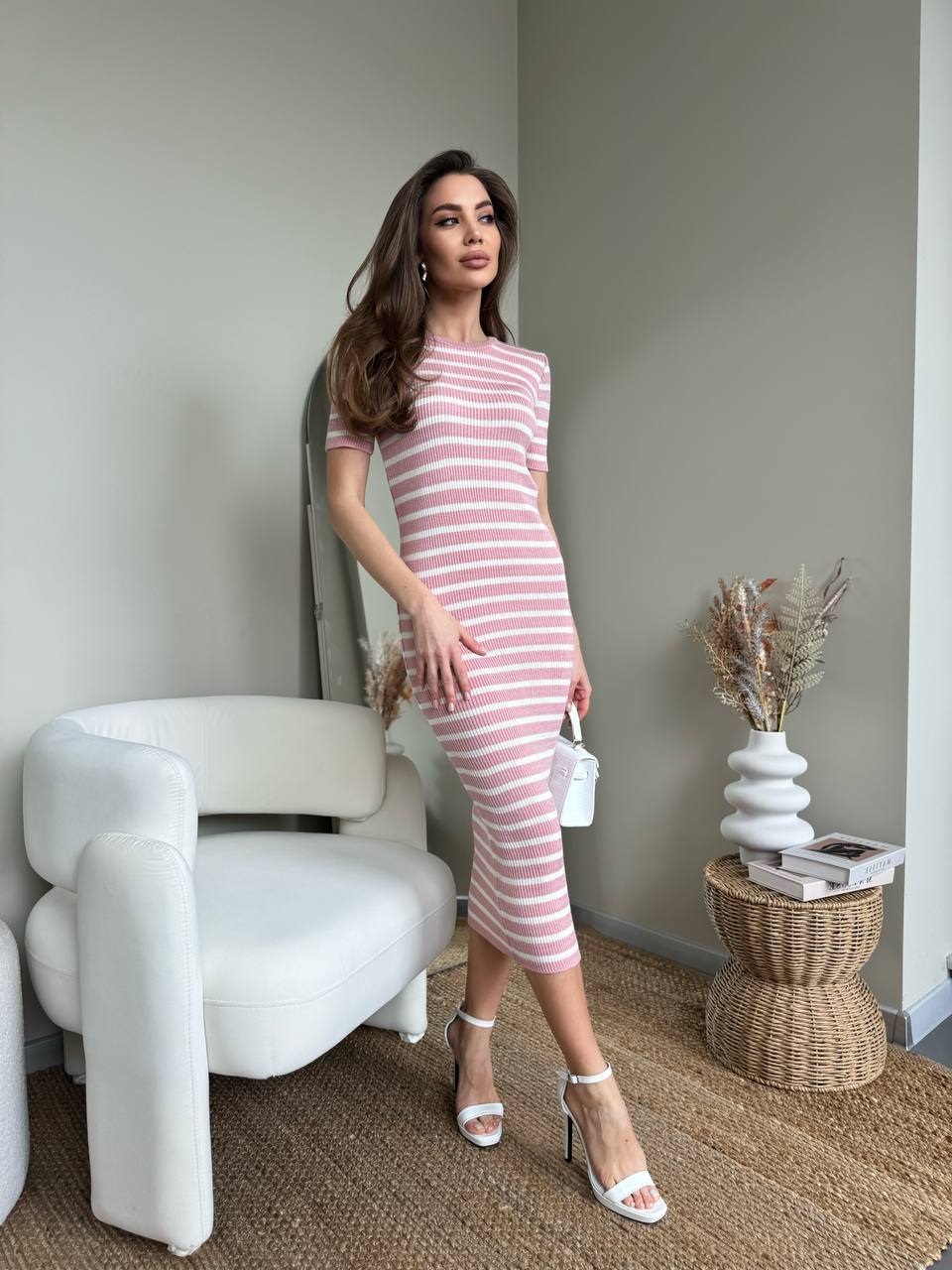 97076e37-1104-11f0-8621-dee18ff4e8c0_1