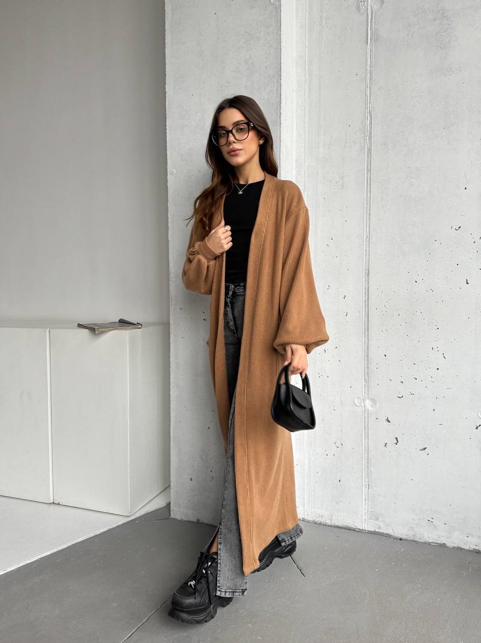 97076e5a-1104-11f0-8621-dee18ff4e8c0_1