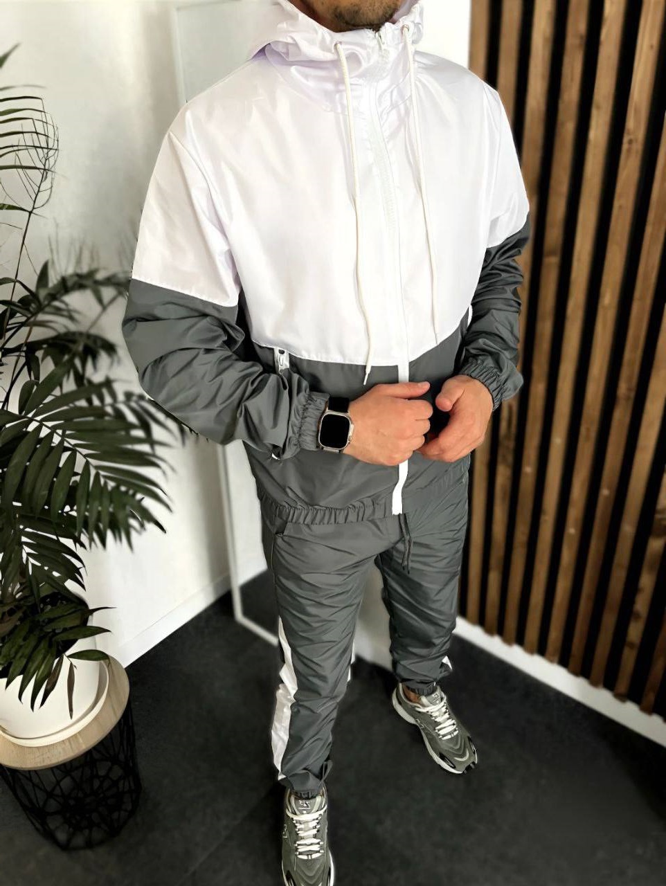 973bc6be-fb9e-11ee-ad75-166b0be12ee5_2