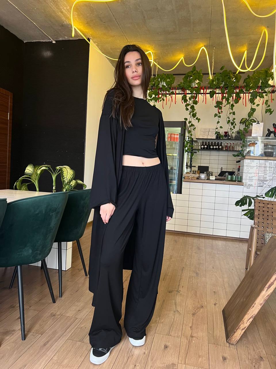 979ff900-2844-11f0-8622-dee18ff4e8c0_0