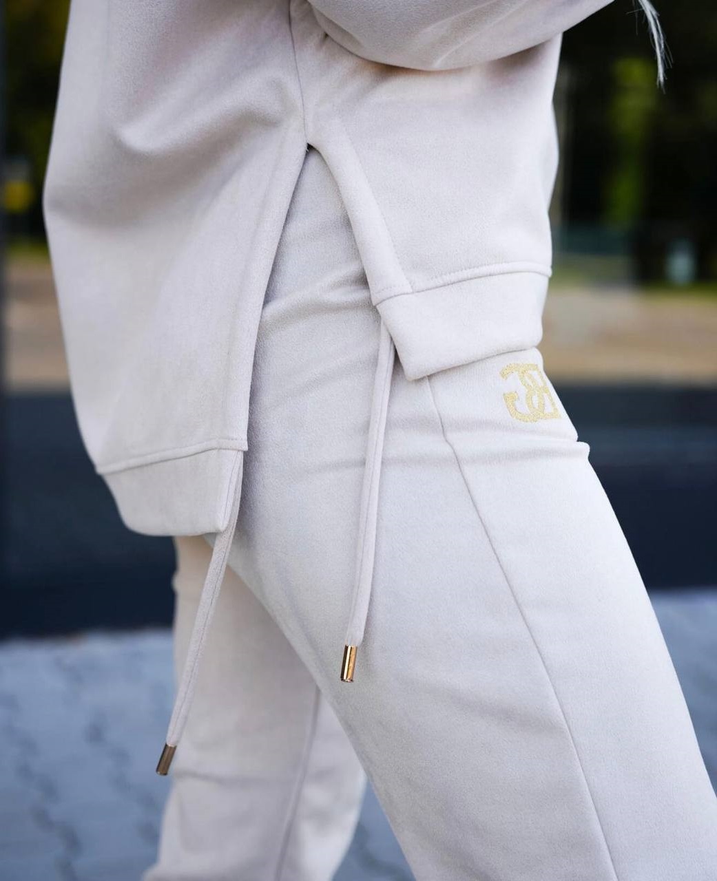 9819b25a-9831-11ee-ad3f-166b0be12ee5_2