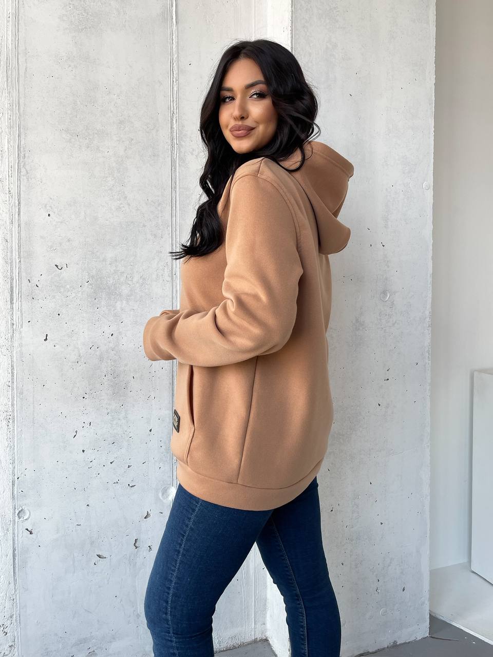 99f03a64-95ad-11ee-ad3e-166b0be12ee5_1