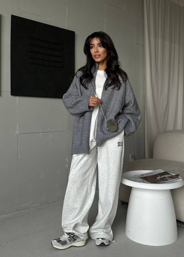 9c1d7e4c-409d-11f0-8622-dee18ff4e8c0_1