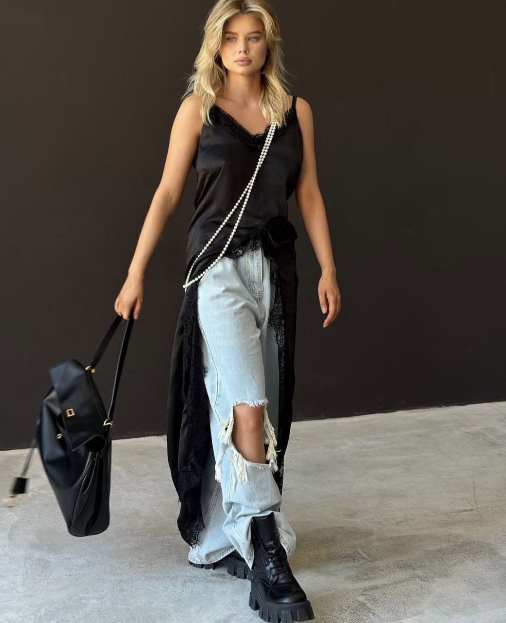 9ff19d70-3740-11f0-8622-dee18ff4e8c0_1