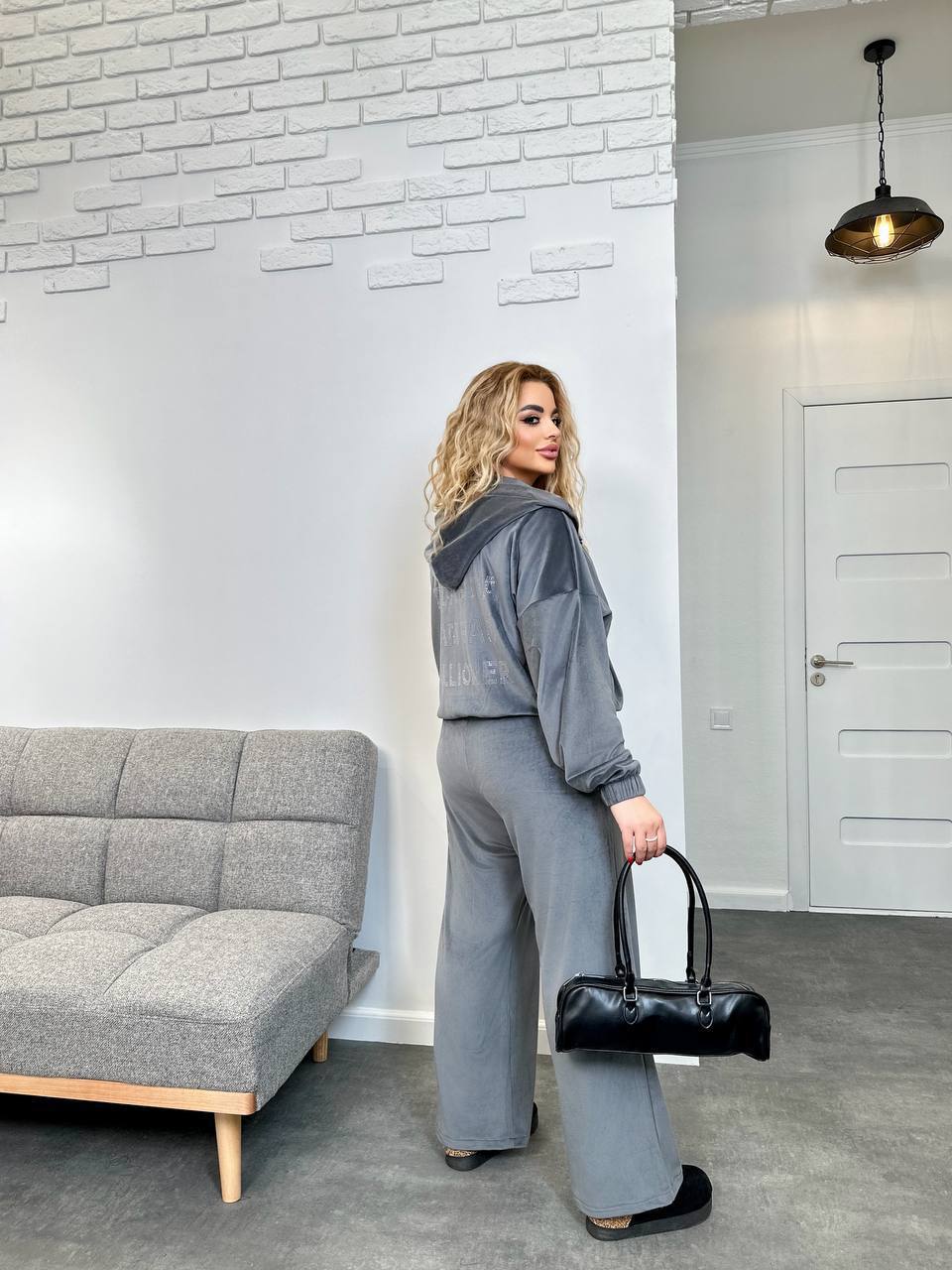 a02f9be1-4437-11f0-8622-dee18ff4e8c0_2