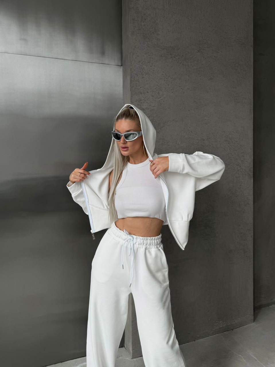 a09e0649-f0ab-11ee-ad63-166b0be12ee5_4