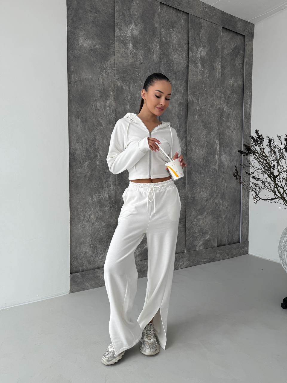 a35368dd-4029-11f0-8622-dee18ff4e8c0_1