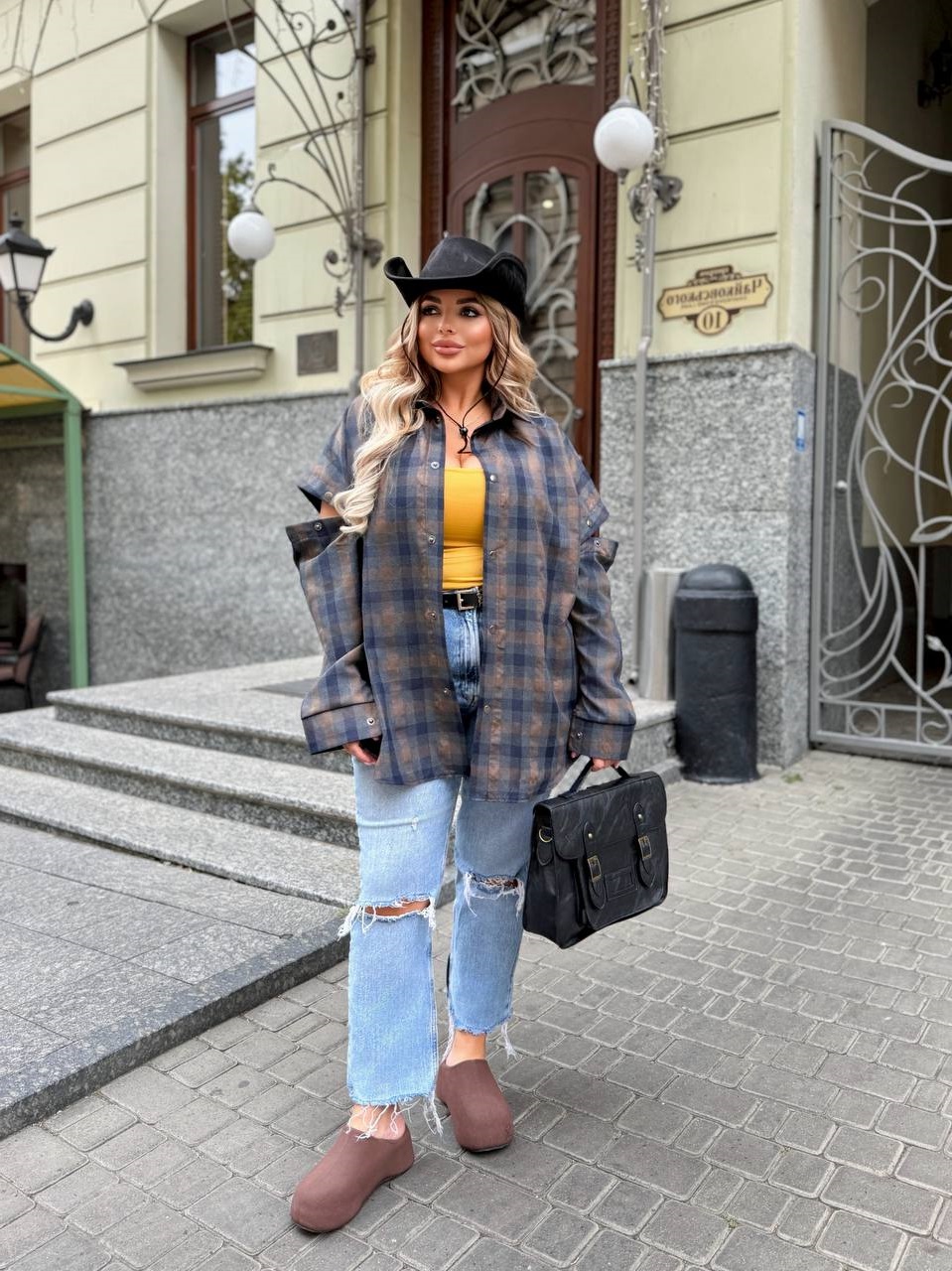 a354d51f-8012-11f0-8624-dee18ff4e8c0_2