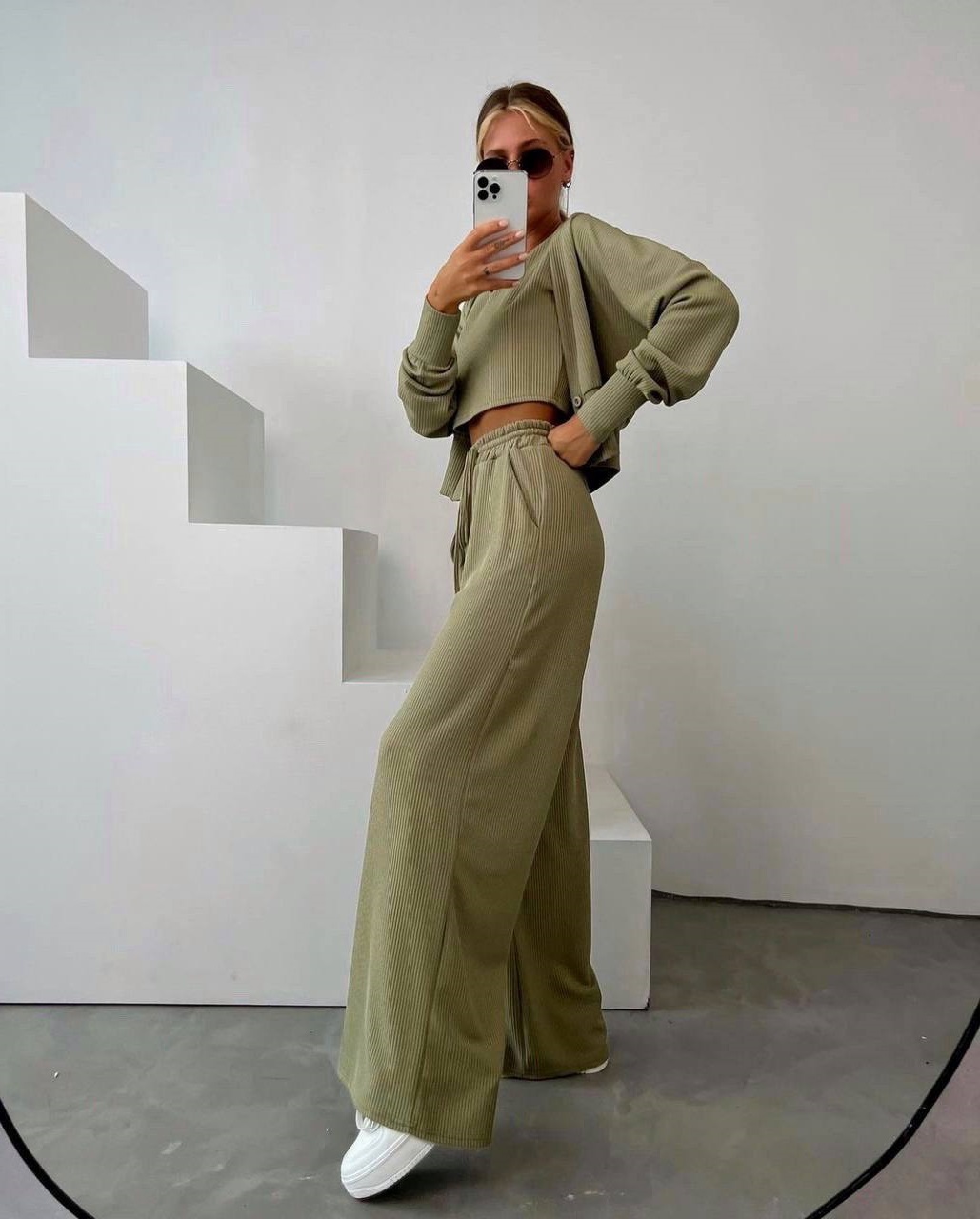 a4939eb9-8bb1-11ef-8620-dee18ff4e8c0_1