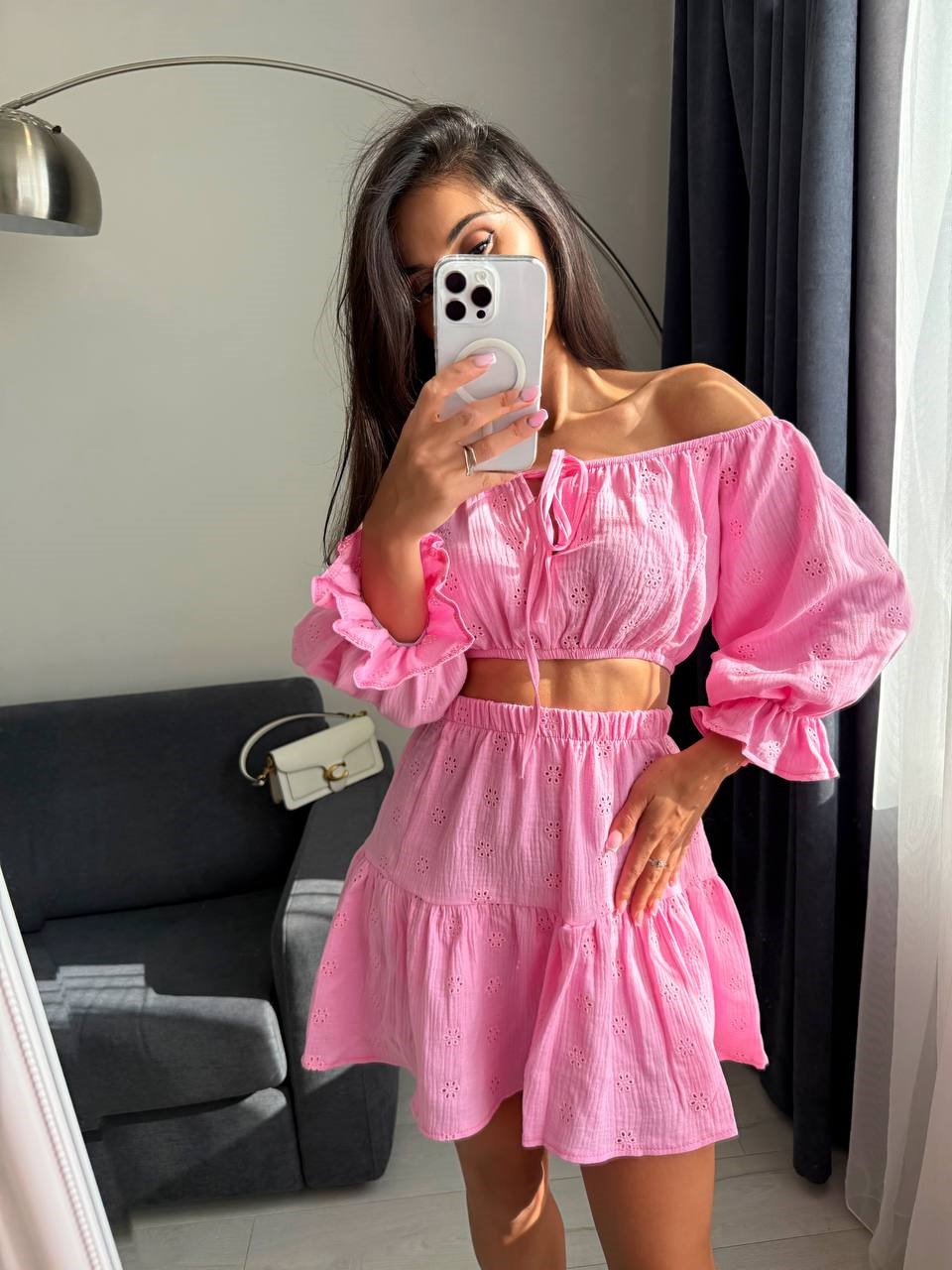 a83d2d5e-7225-11f0-8624-dee18ff4e8c0_1