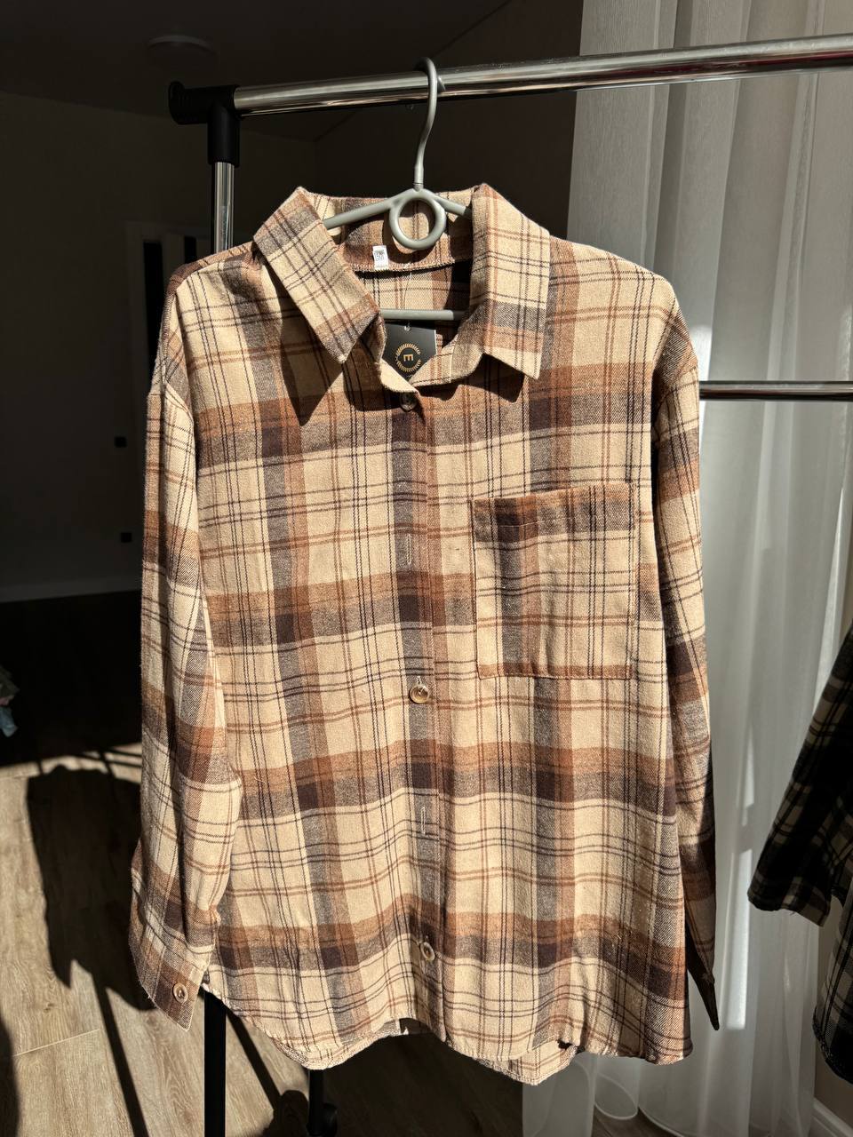 aa2ad010-71cc-11f0-8624-dee18ff4e8c0_2