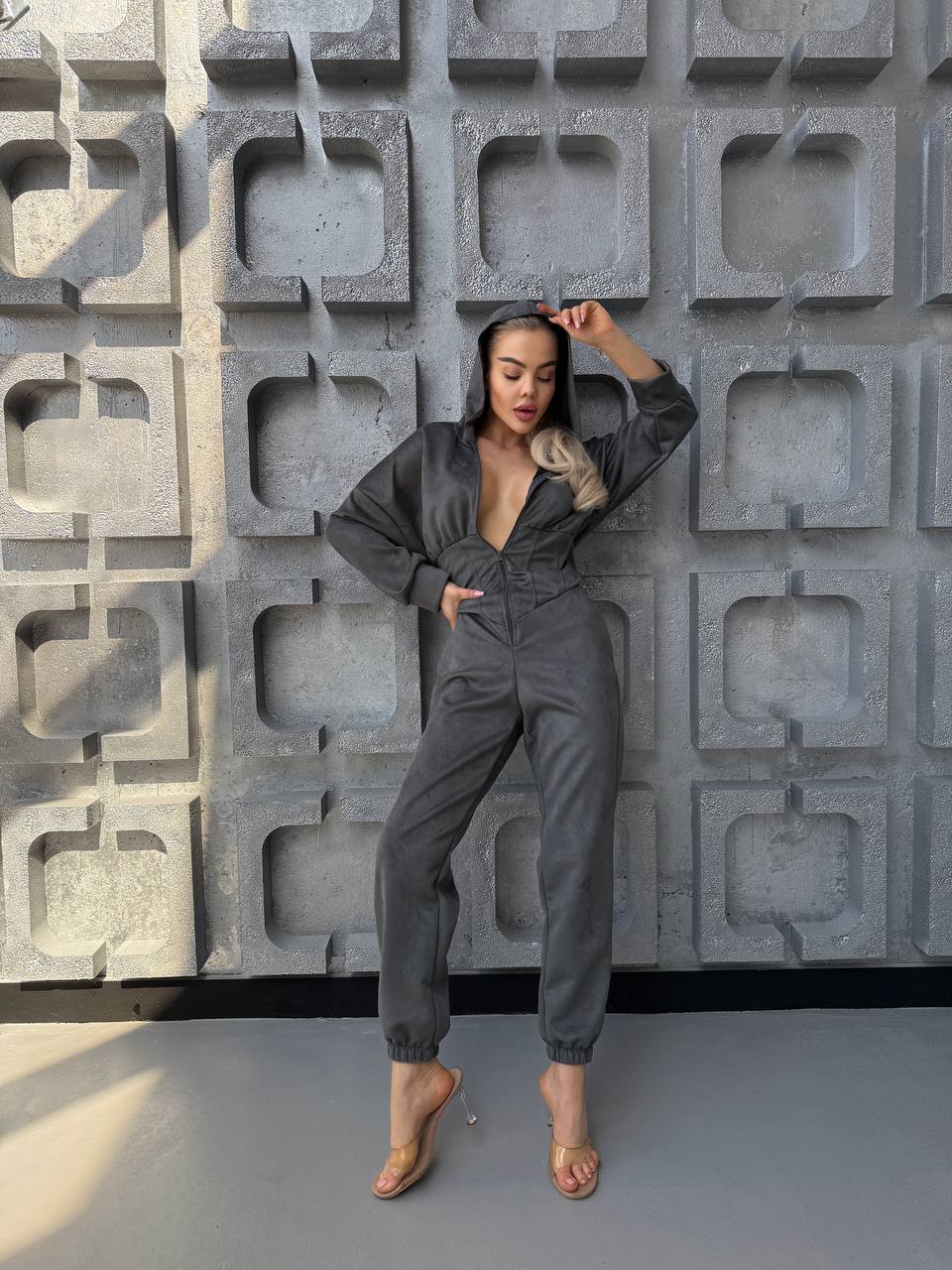 ab2a0eb7-0cdc-11f0-8621-dee18ff4e8c0_2