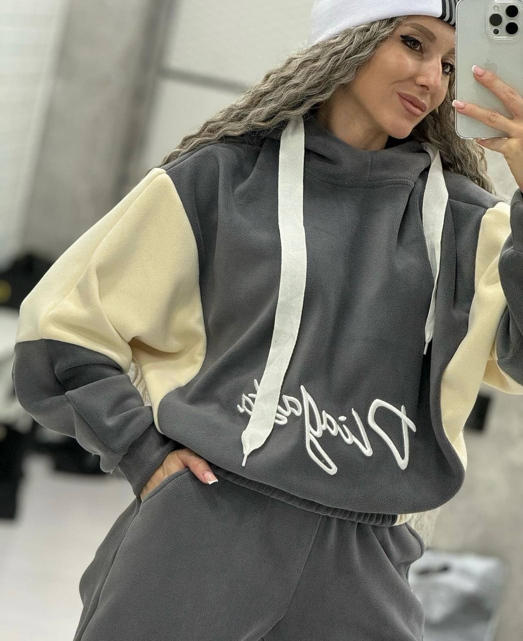 ac2cb88e-43c3-11f0-8622-dee18ff4e8c0_1