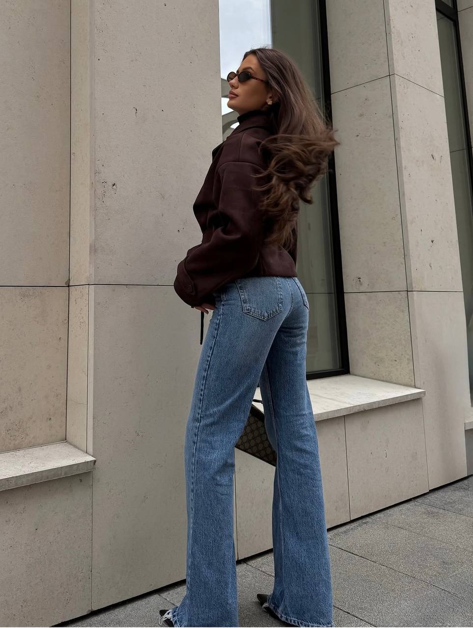 ad80e71f-43b5-11f0-8622-dee18ff4e8c0_2