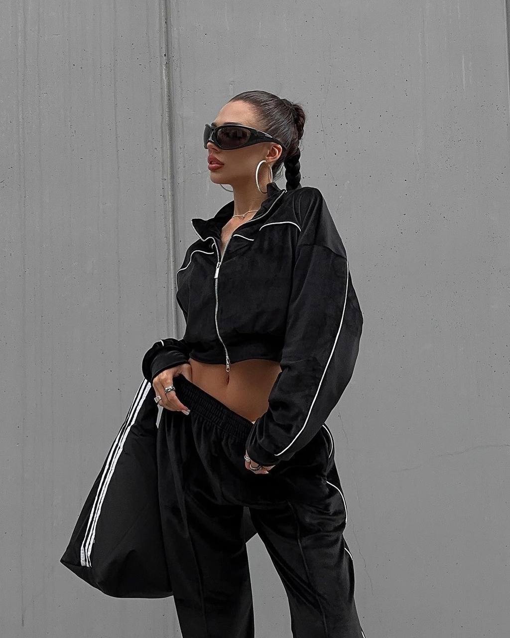 b0065c19-d8f7-11ef-8621-dee18ff4e8c0_2