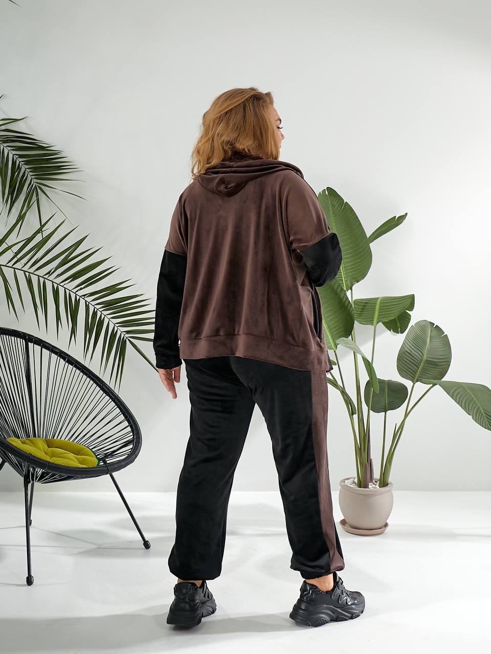 b02422f6-8682-11f0-8624-dee18ff4e8c0_2