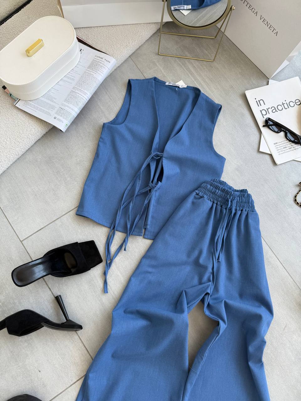 b0955015-4549-11f0-8622-dee18ff4e8c0_1