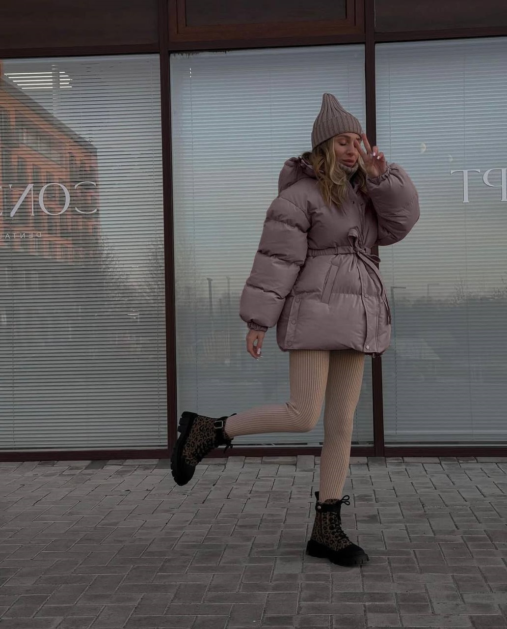 b0ba2510-6609-11ef-861f-dee18ff4e8c0_1