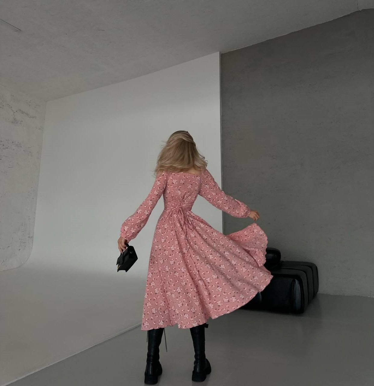 b1027842-fe03-11ee-ad75-166b0be12ee5_3