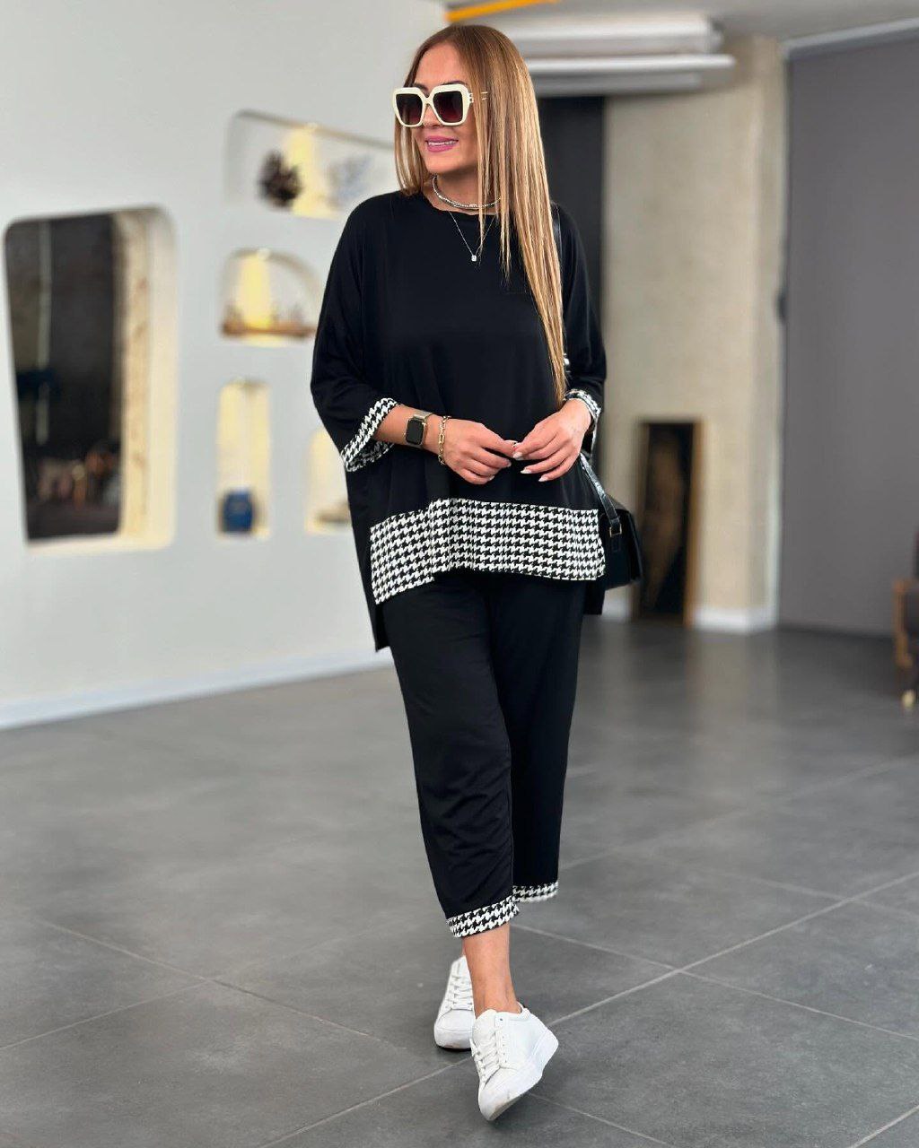 b1af6ff8-118b-11f0-8621-dee18ff4e8c0_1