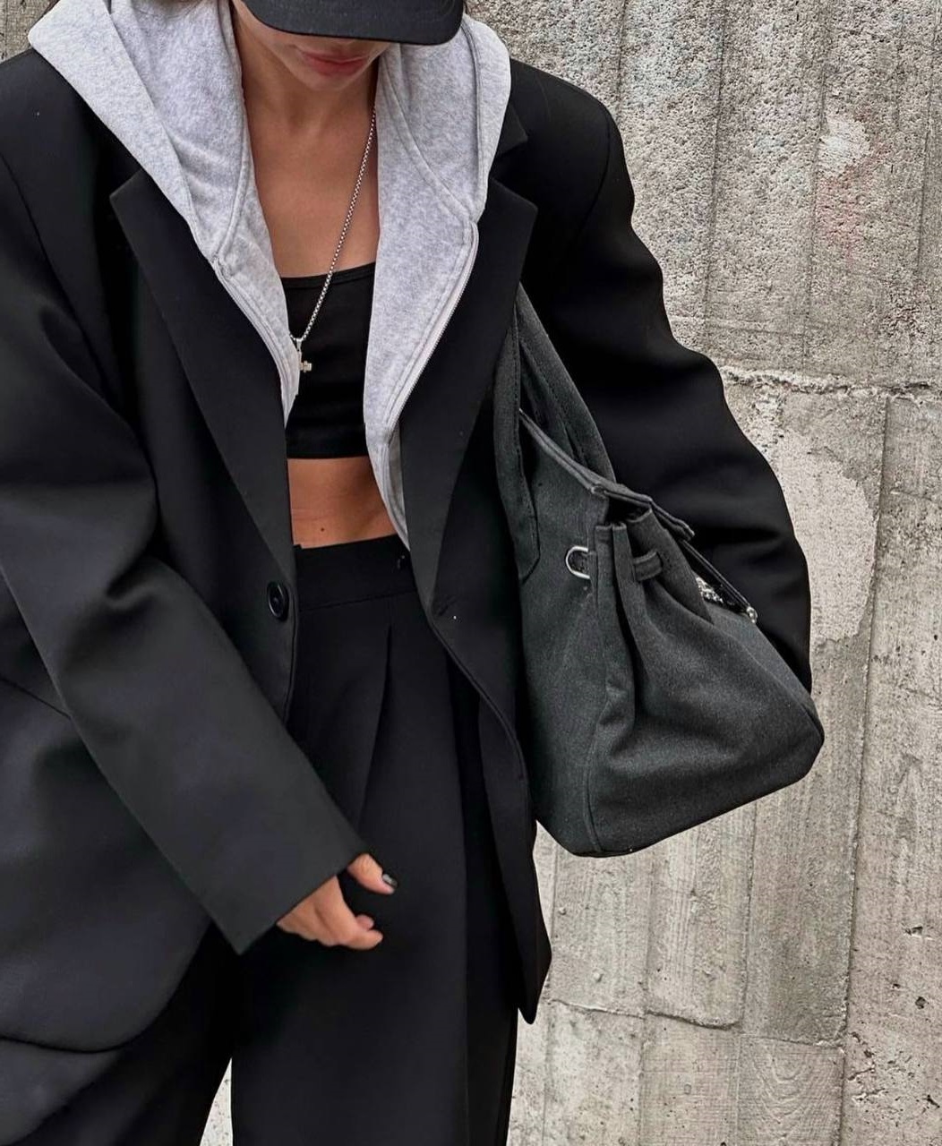 b2fdf196-1421-11f0-8621-dee18ff4e8c0_3