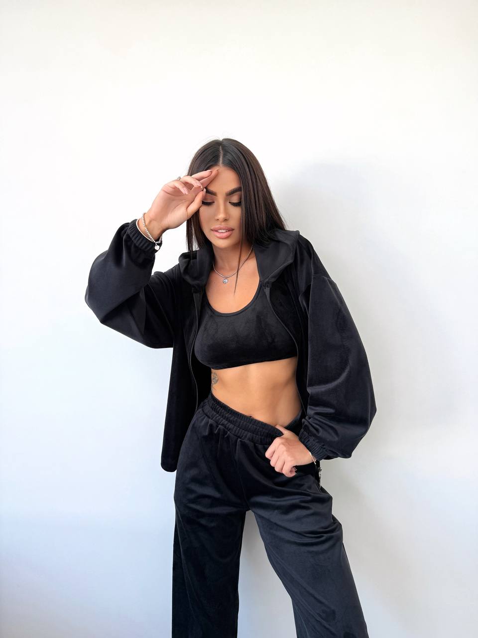 b354c438-7e7c-11f0-8624-dee18ff4e8c0_2