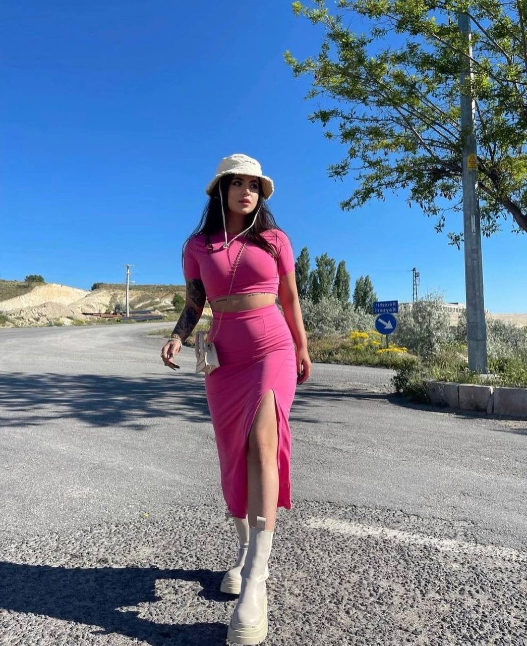 b444e8bf-23e5-11ef-ad92-166b0be12ee5_0