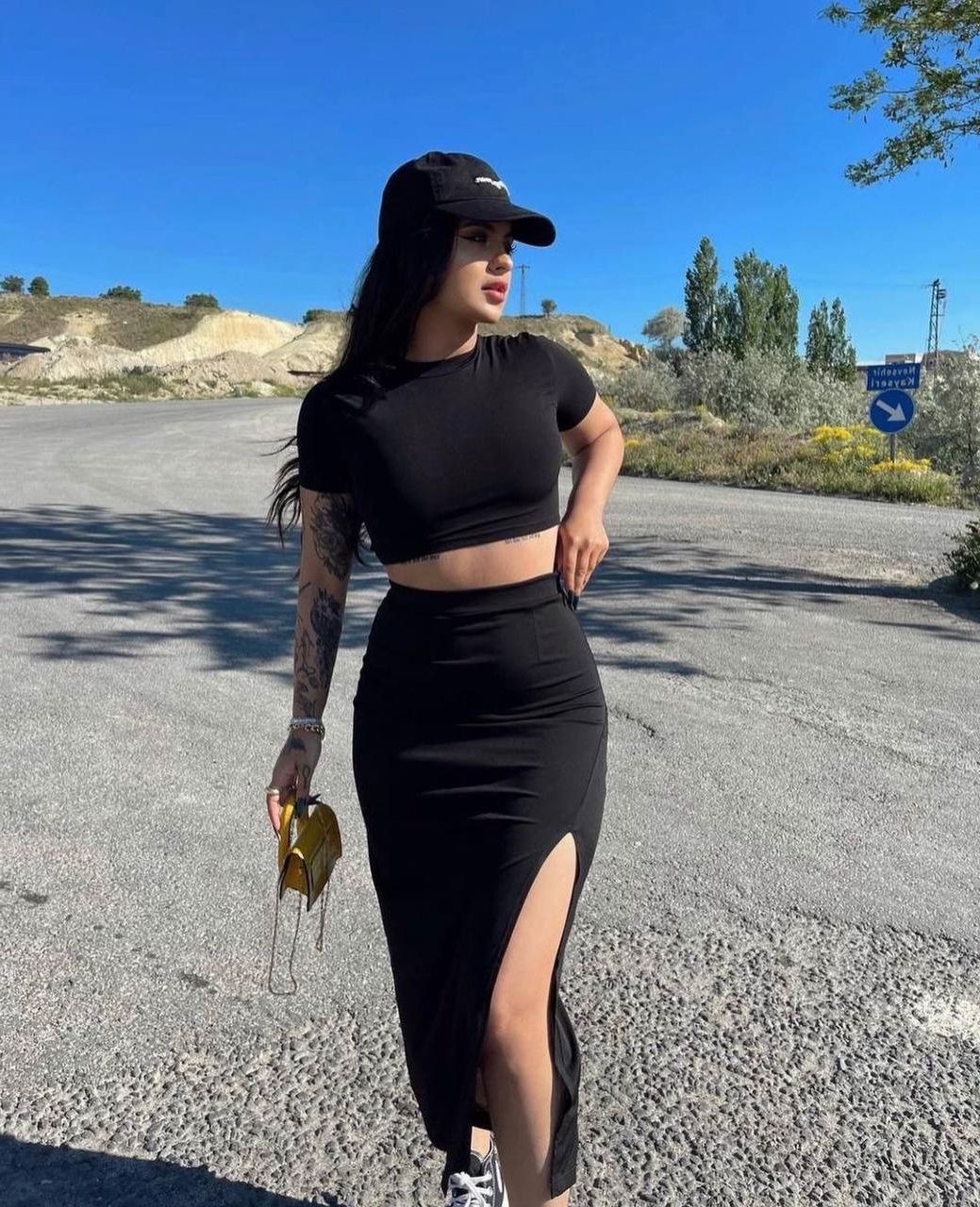 b444e8c6-23e5-11ef-ad92-166b0be12ee5_1