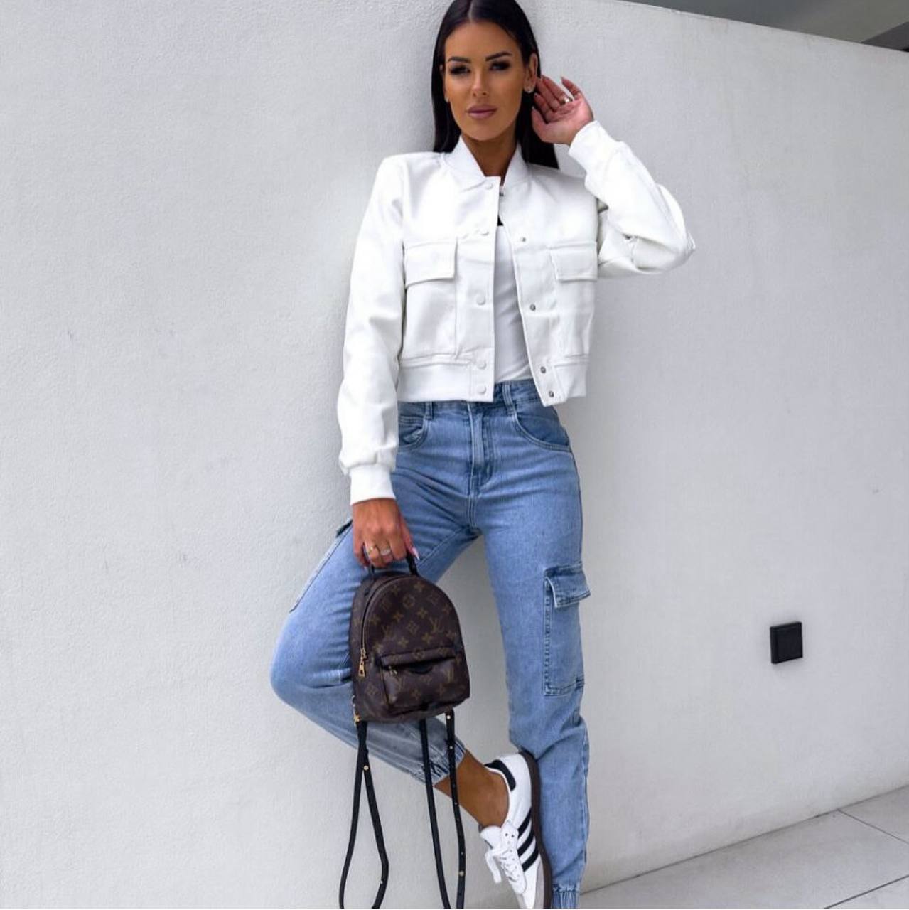 b57ac1f8-7494-11f0-8624-dee18ff4e8c0_0