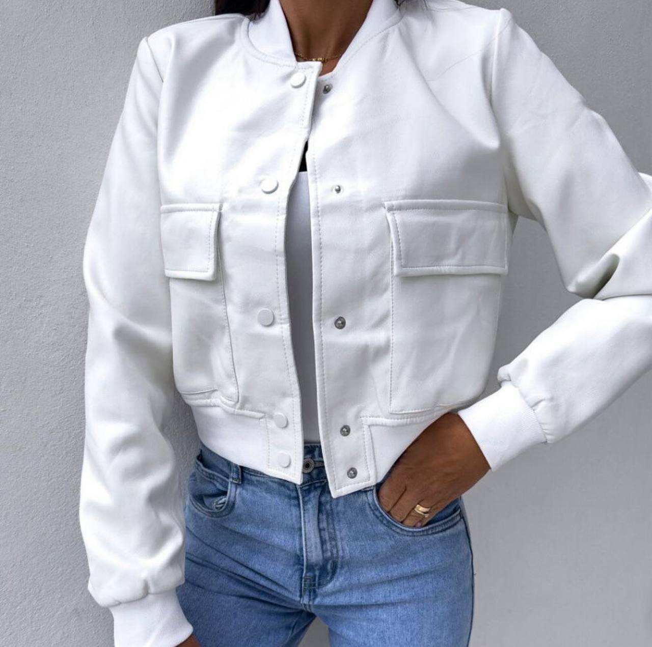 b57ac1f8-7494-11f0-8624-dee18ff4e8c0_1