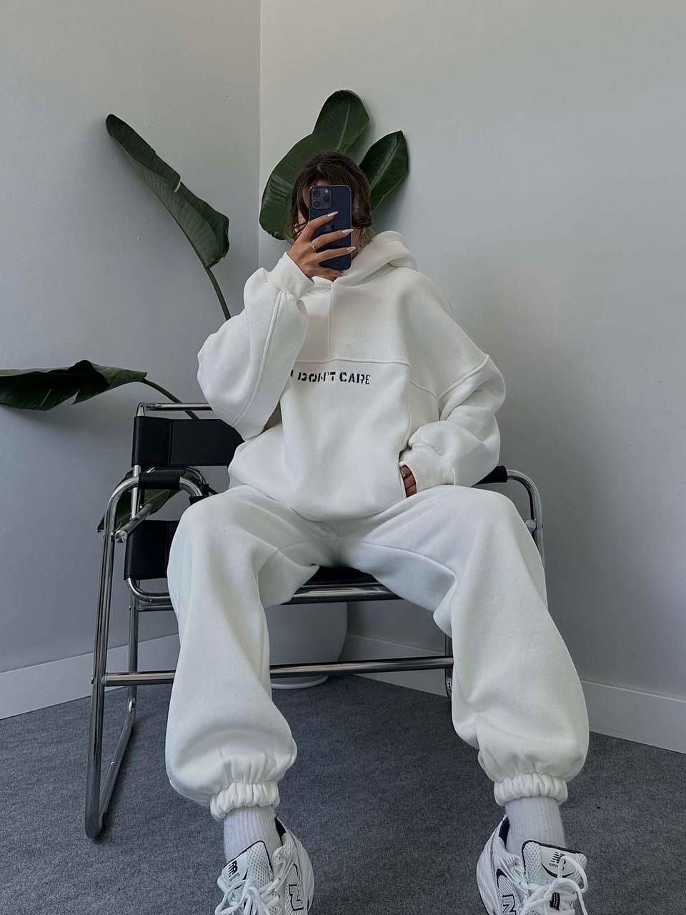 b5afde44-7999-11ee-ad32-166b0be12ee5_0