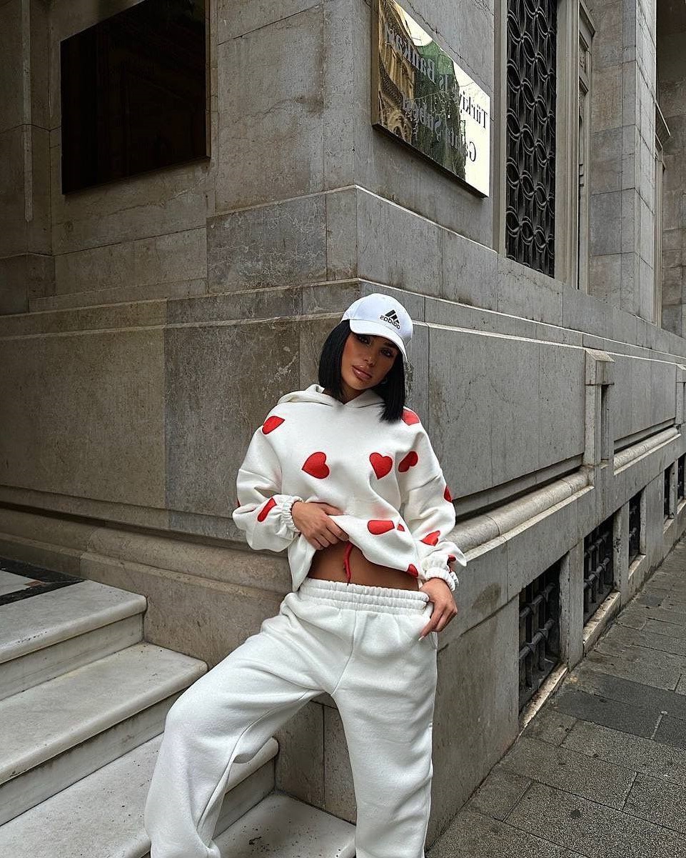 b5d310ab-d406-11ef-8621-dee18ff4e8c0_1