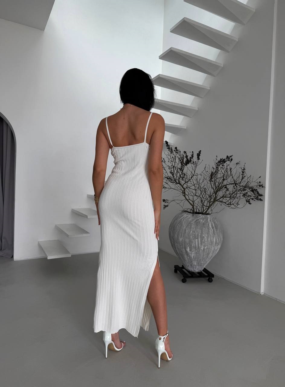 b639ab3c-4fa4-11f0-8622-dee18ff4e8c0_2