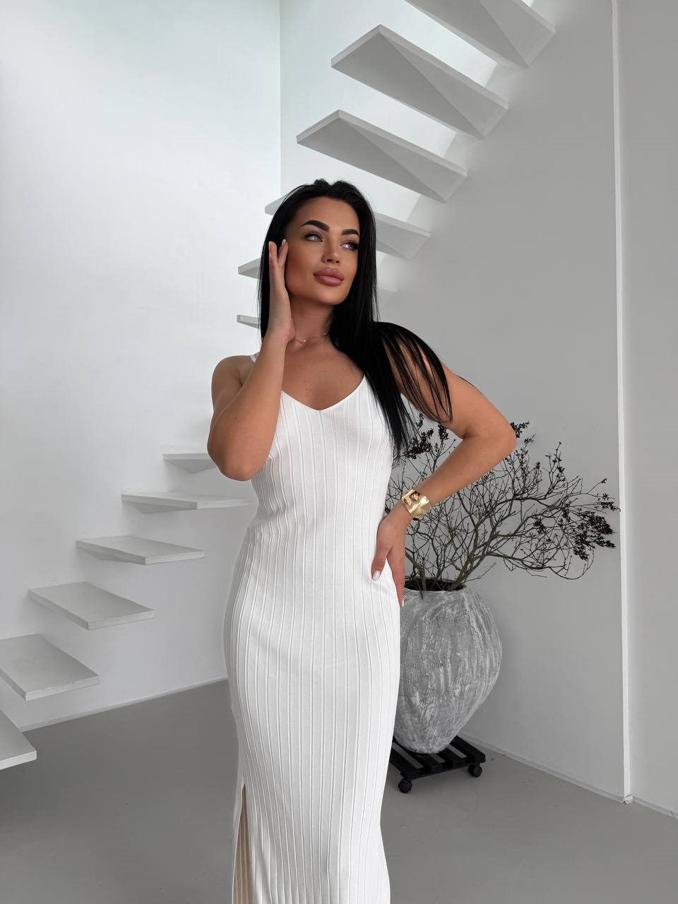 b639ab3c-4fa4-11f0-8622-dee18ff4e8c0_3