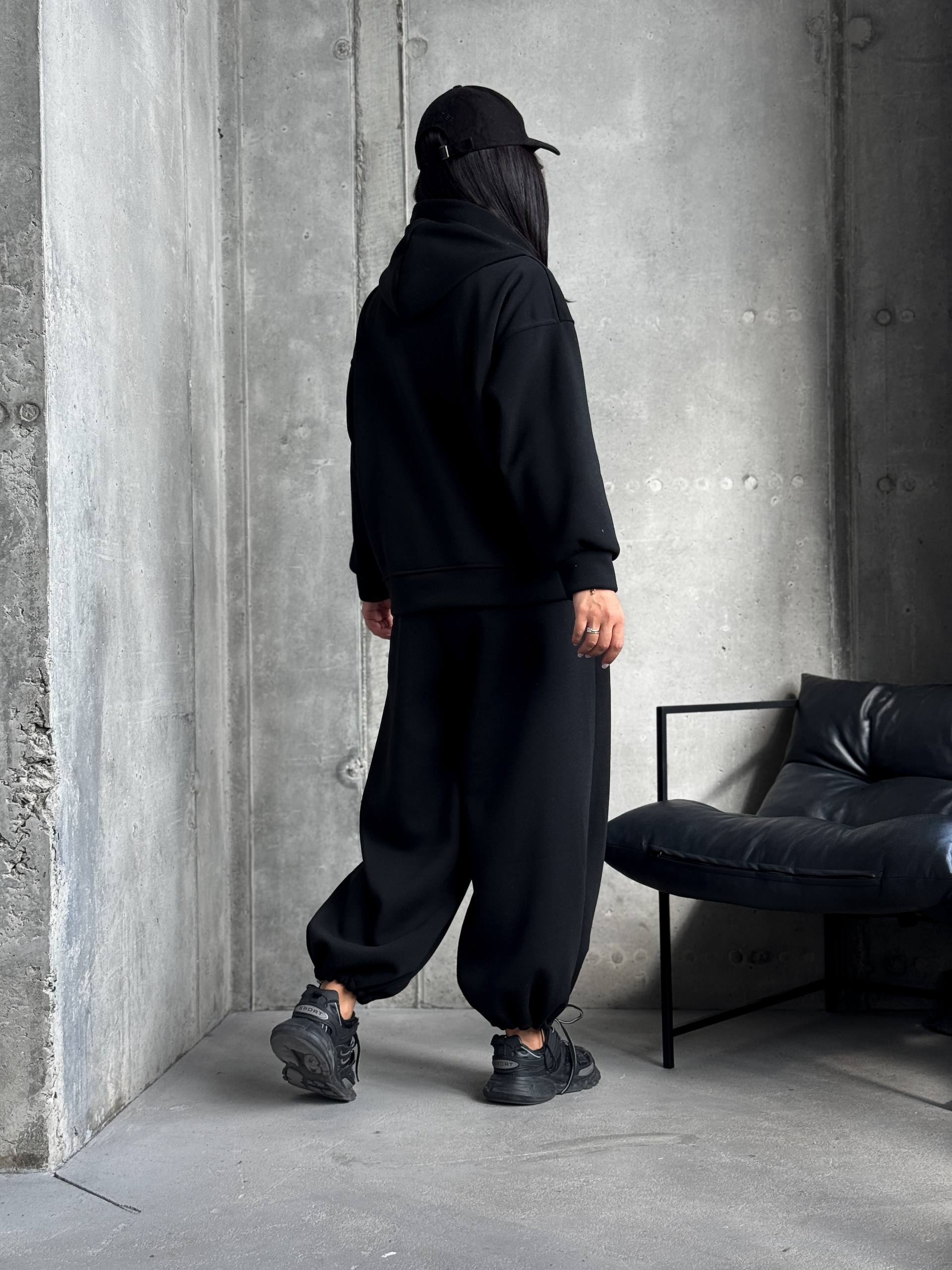 b6f8046c-a13d-11f0-8624-dee18ff4e8c0_3