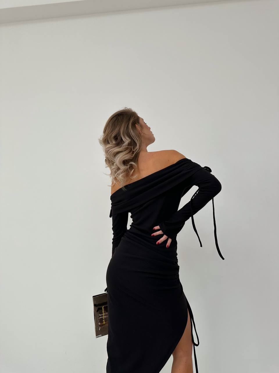 b7f92d77-a429-11ee-ad43-166b0be12ee5_2