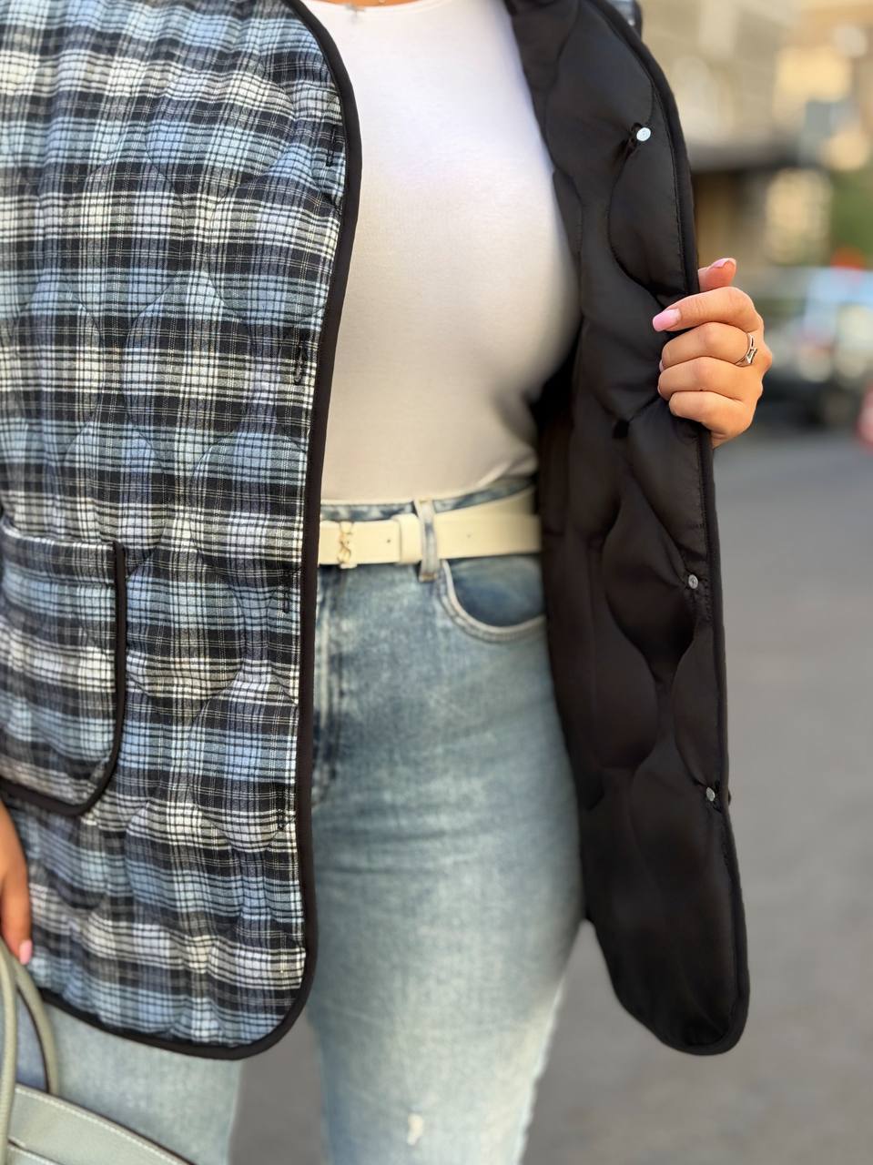 b7febe91-42e9-11f0-8622-dee18ff4e8c0_1