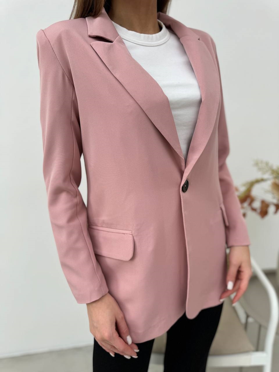 b8468dad-d5f6-11ee-ad51-166b0be12ee5_3