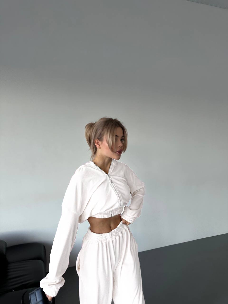 b970a91d-c36a-11ee-ad4d-166b0be12ee5_3