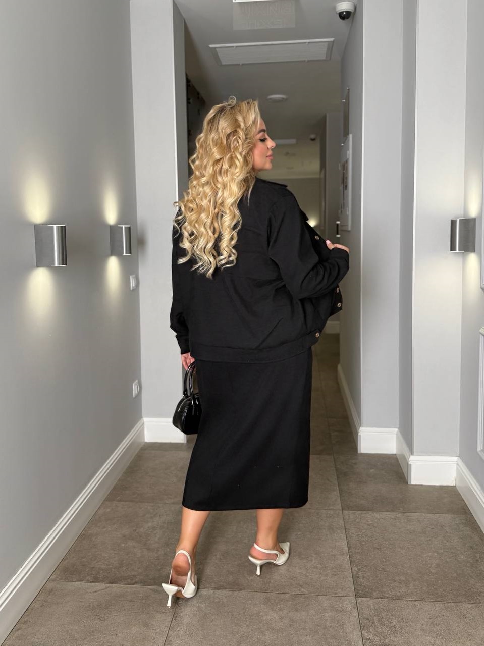 b9c50eaf-4174-11f0-8622-dee18ff4e8c0_4