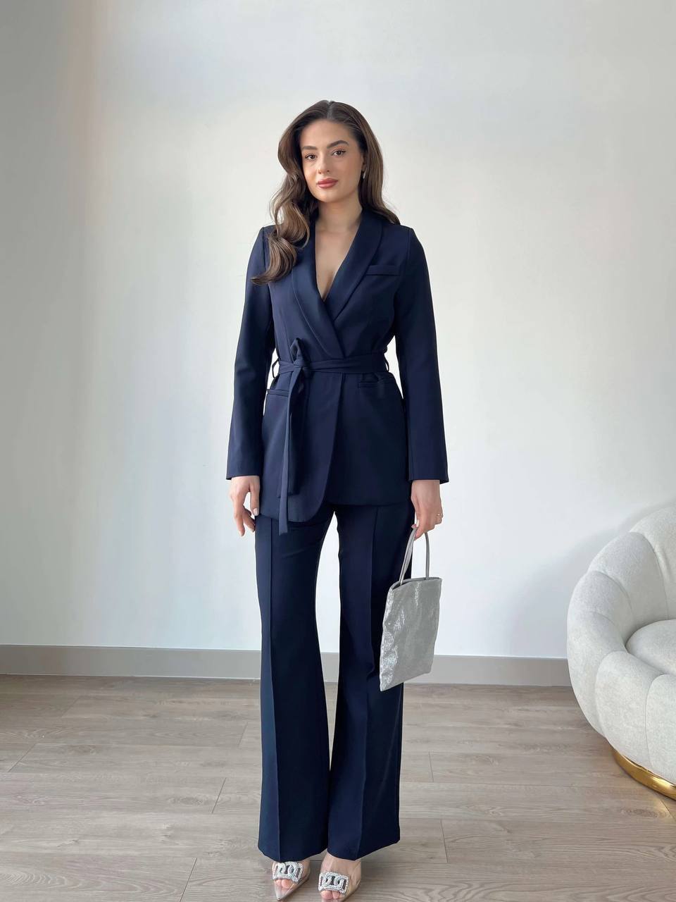 ba083469-fb3a-11ef-8621-dee18ff4e8c0_0