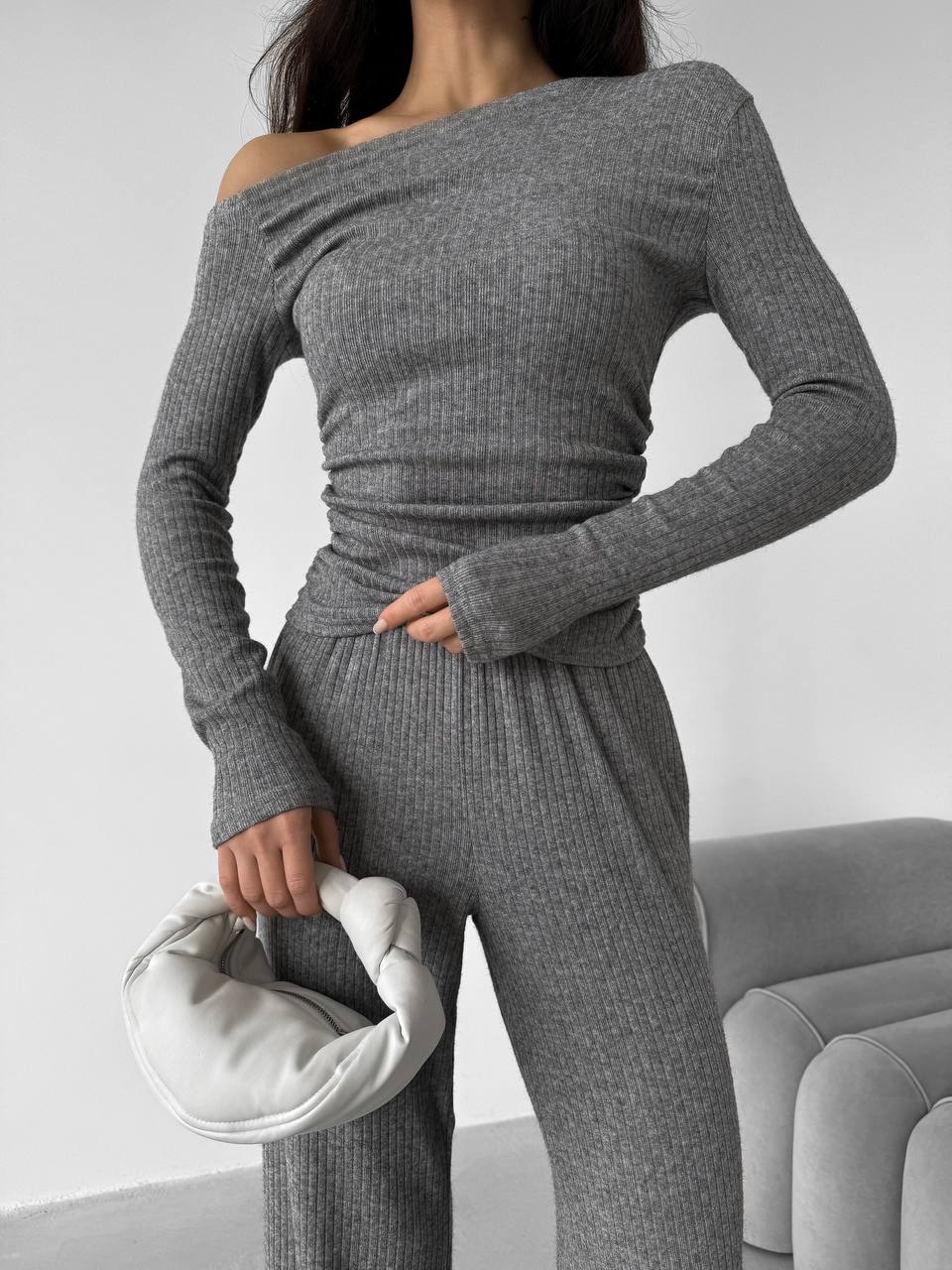 bbb8a6a8-42e2-11f0-8622-dee18ff4e8c0_0