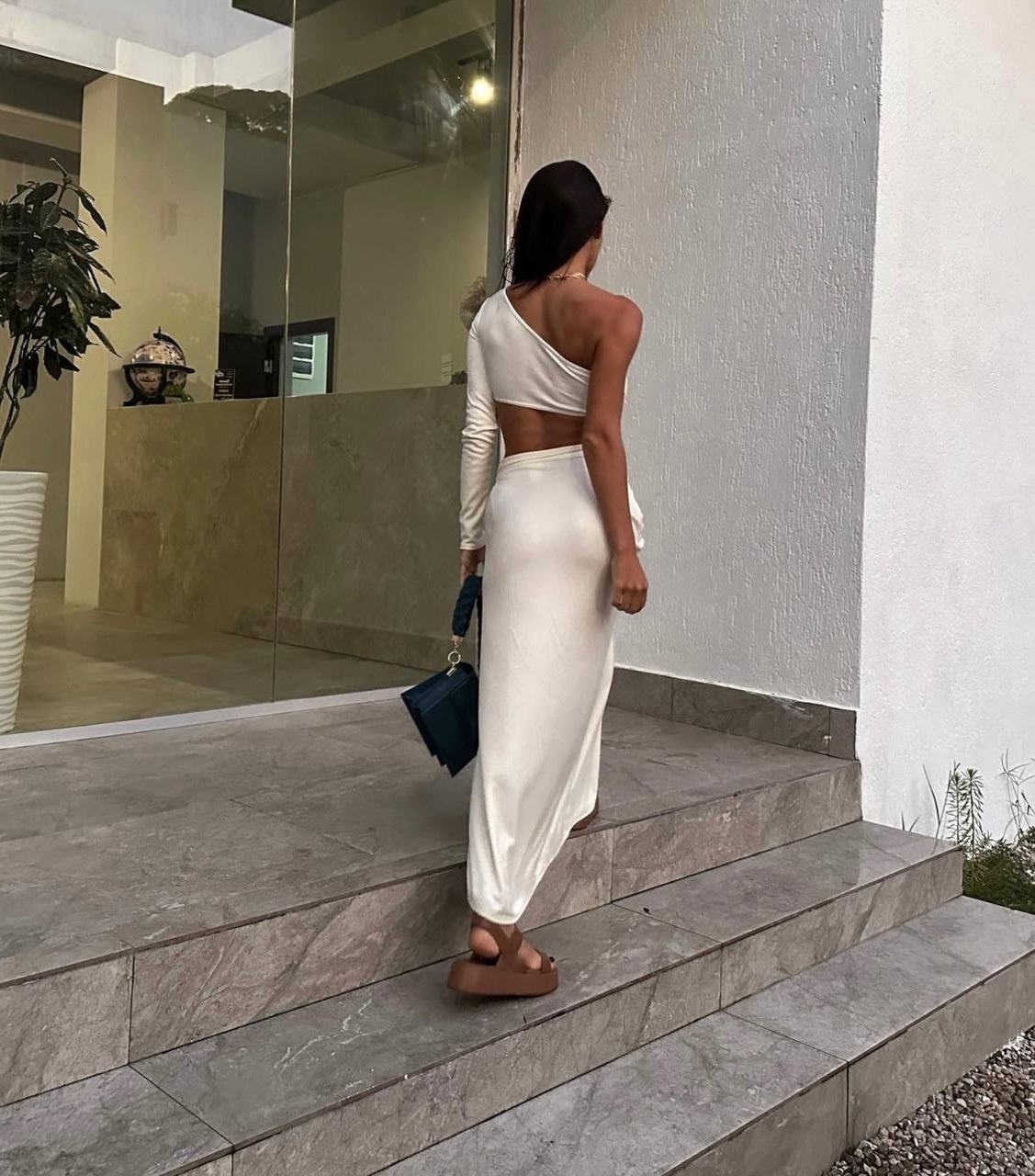 bc09cbd3-0925-11f0-8621-dee18ff4e8c0_2