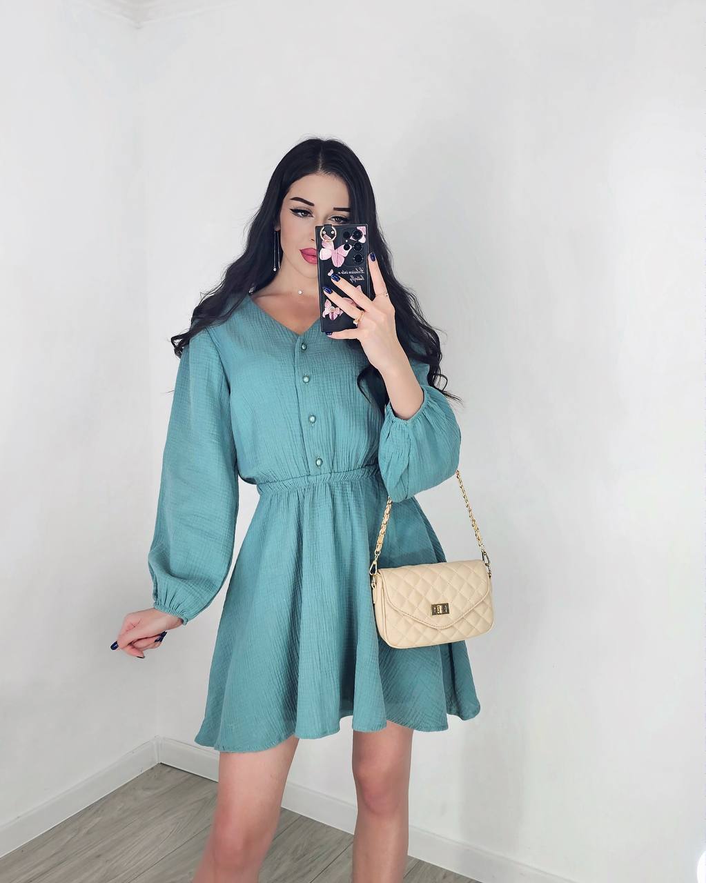 bd2ec94d-5426-11f0-8622-dee18ff4e8c0_2