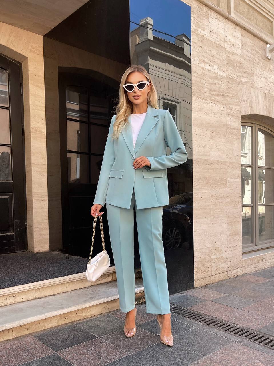 c0e83314-e92a-11ef-8621-dee18ff4e8c0_0