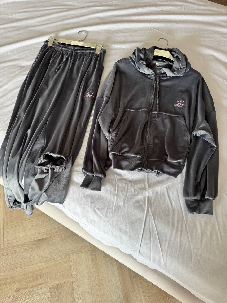 c21a4098-75c3-11f0-8624-dee18ff4e8c0_0