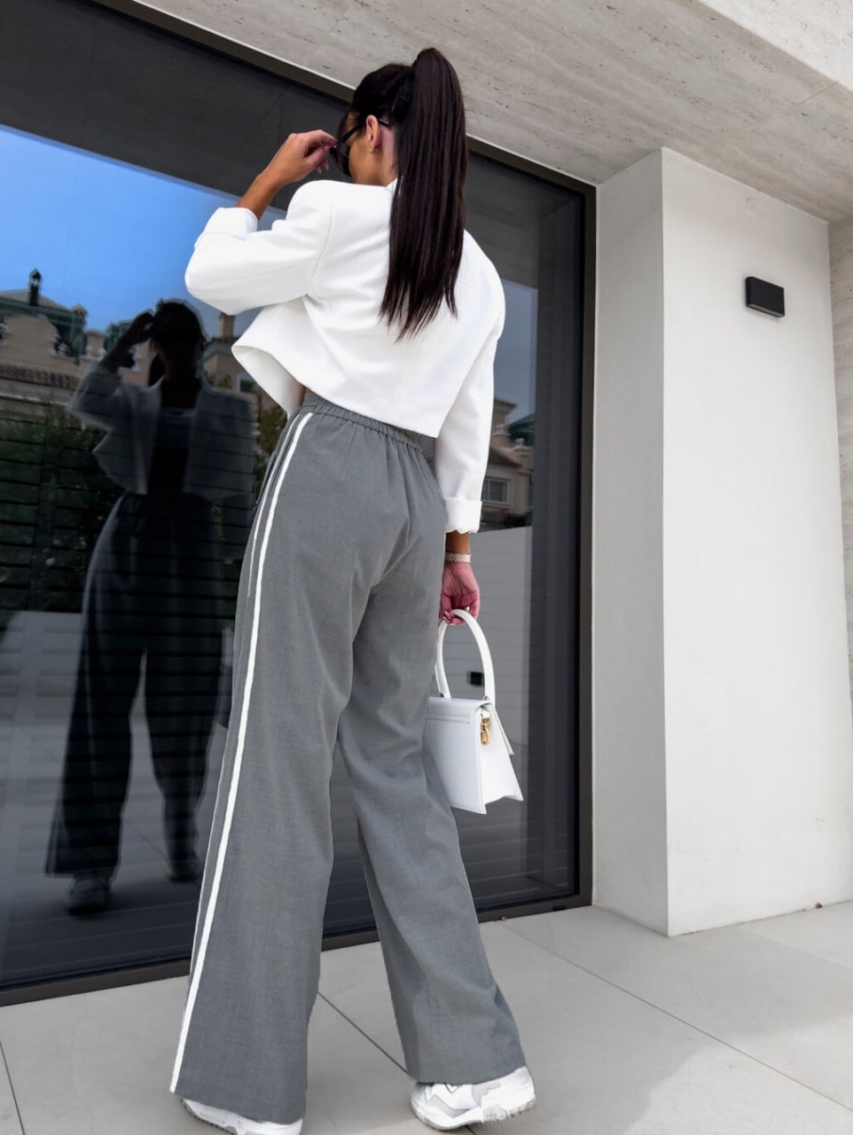 c21b9115-fe26-11ee-ad75-166b0be12ee5_2