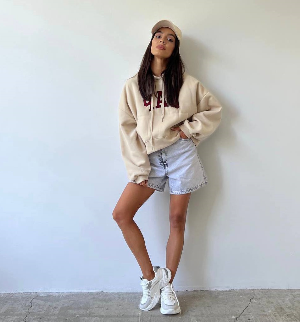 c284c208-92bc-11ee-ad3e-166b0be12ee5_1