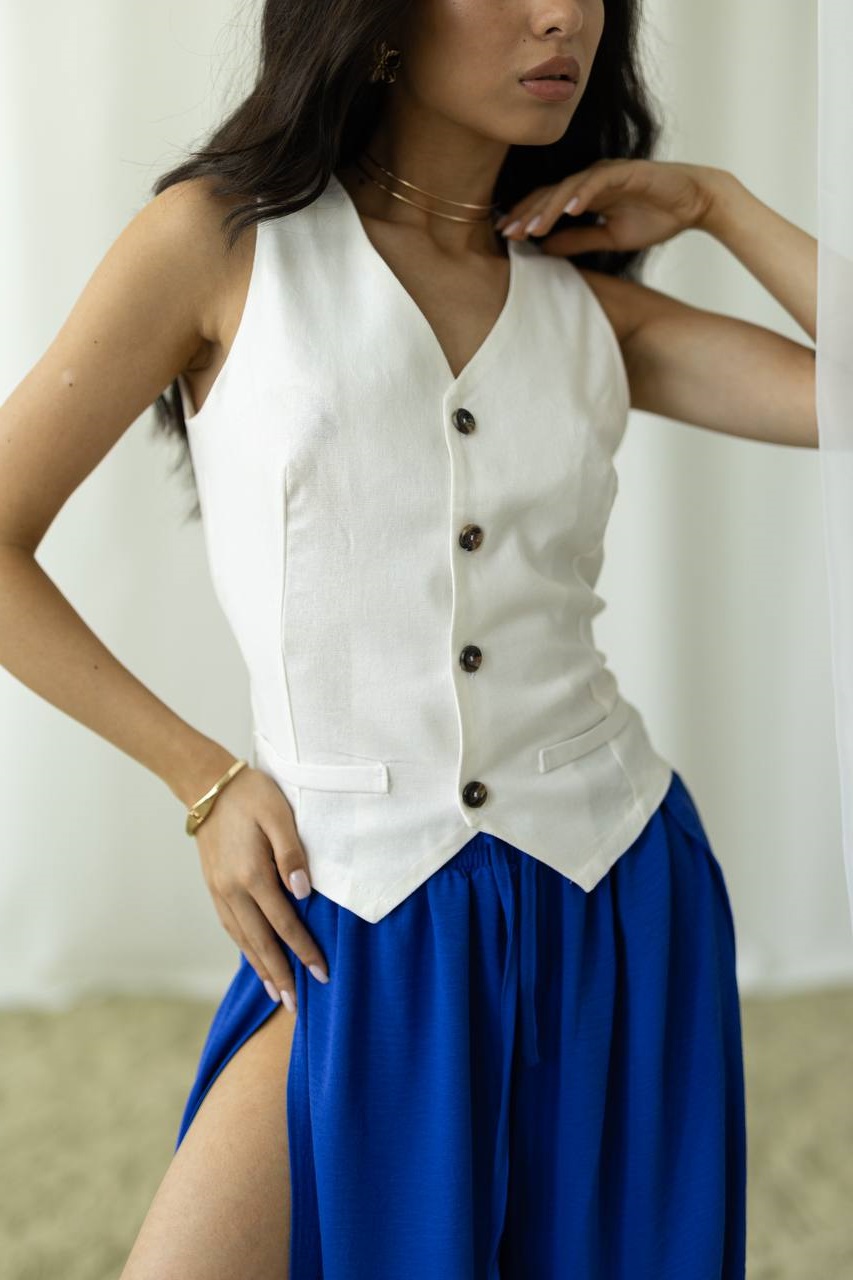 c4166edb-55b3-11f0-8622-dee18ff4e8c0_2